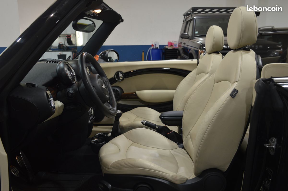 MINI CABRIOLET II (2) 1.6 184 COOPER S-69.152km-1ère Main-Sièges Chauffants-Bois-Cuir Intégral Beige-Harman Kardon-Jantes 17"-Configuration Inspirée Edition Goodwood-Historique Limpide Mini (image 7)