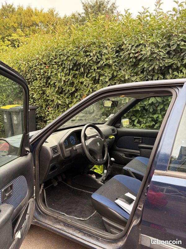 Peugeot 106 1.4TU 75chv (image 3)