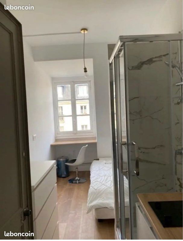 Appartement 1 pièce 9 m² · à Neuilly-sur-Seine · 9 m² · 570 €