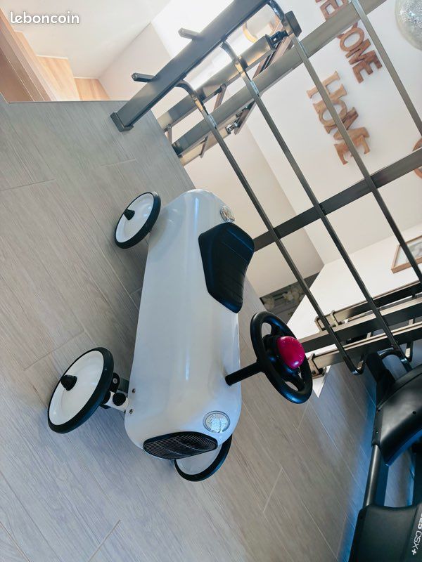 🚗 Deux magnifiques voitures à pédales pour enfant – marque Baghera & Vilac (image 8)