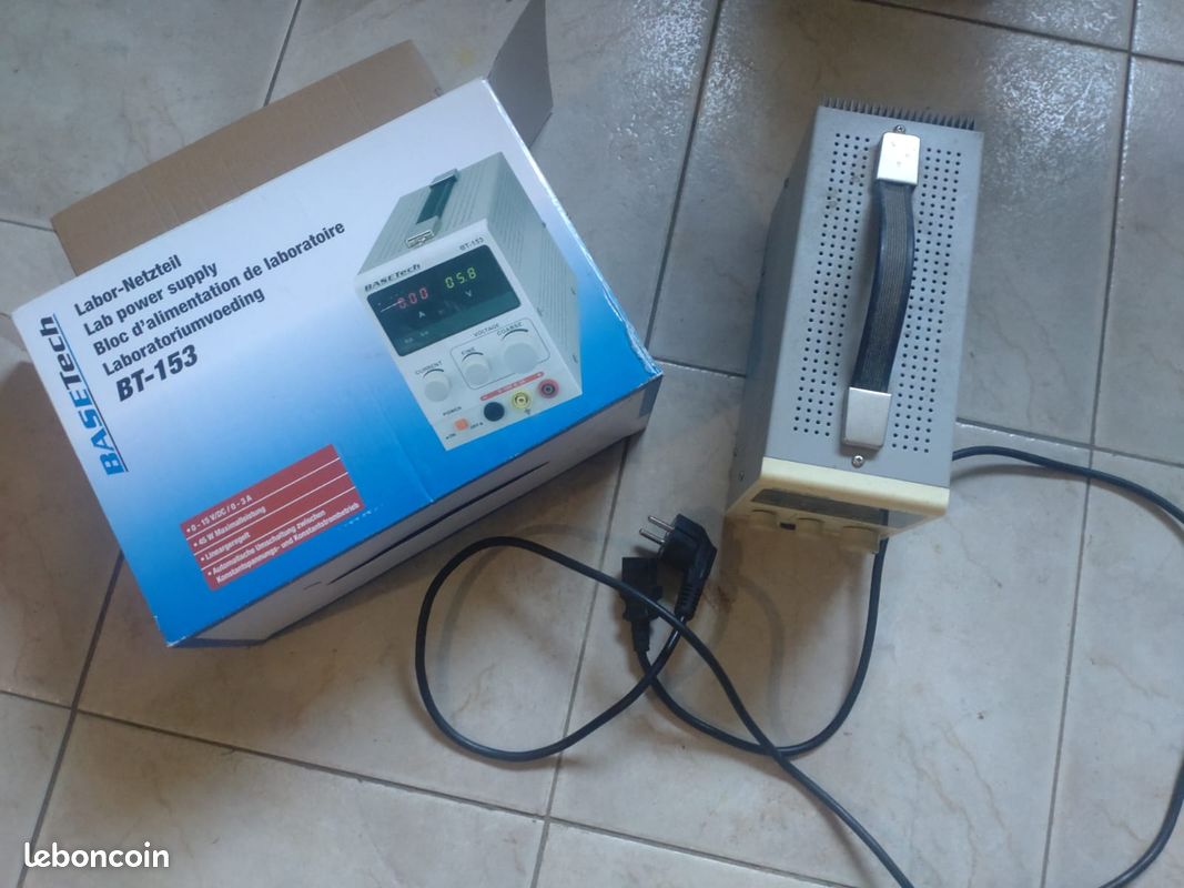 Bloc d'alimentation de laboratoire (image 2)