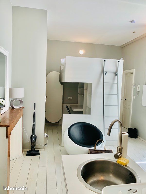 Appartement 1 pièce 26 m² · à Aubenas · 26 m² · 375 €