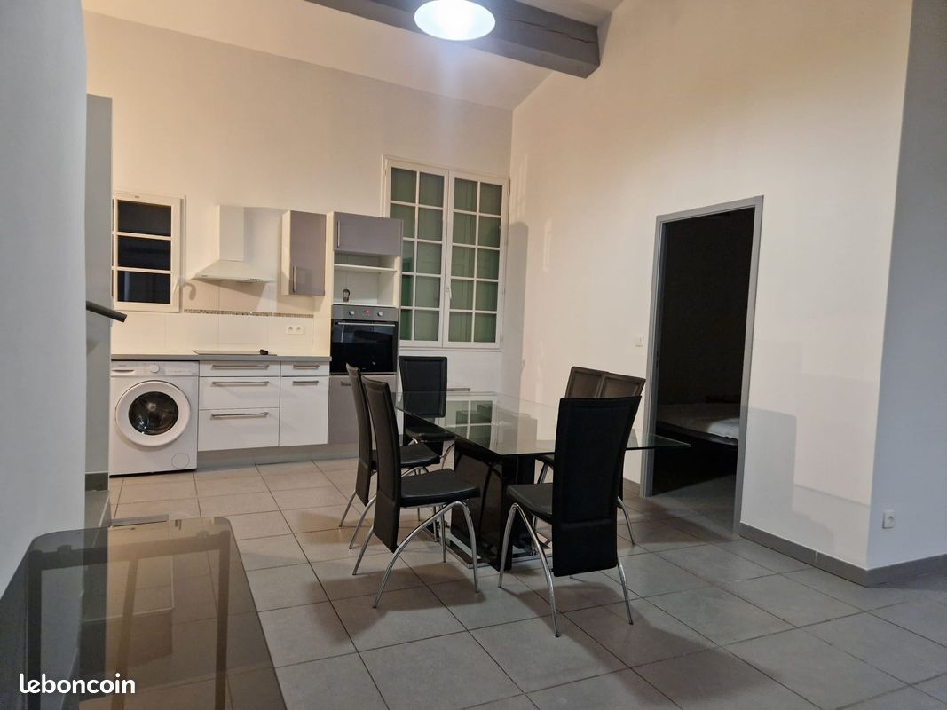 Appartement 3 pièces 80 m² · à Bessan · 80 m² · 880 €/mois