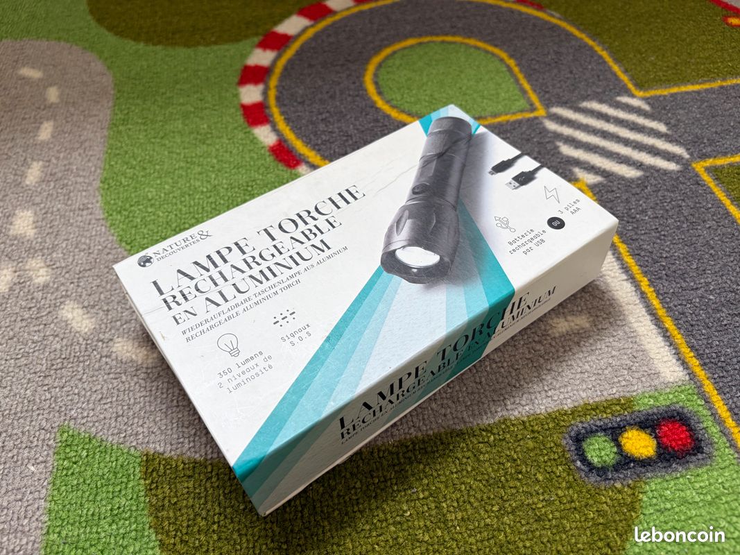 Lampe torche rechargeable (image 1)