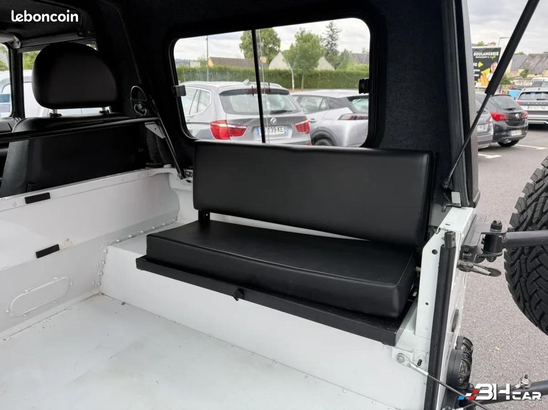 Land Rover Defender Phase 2 Hardtop 2.2 TDCi 122 ch (image 15)