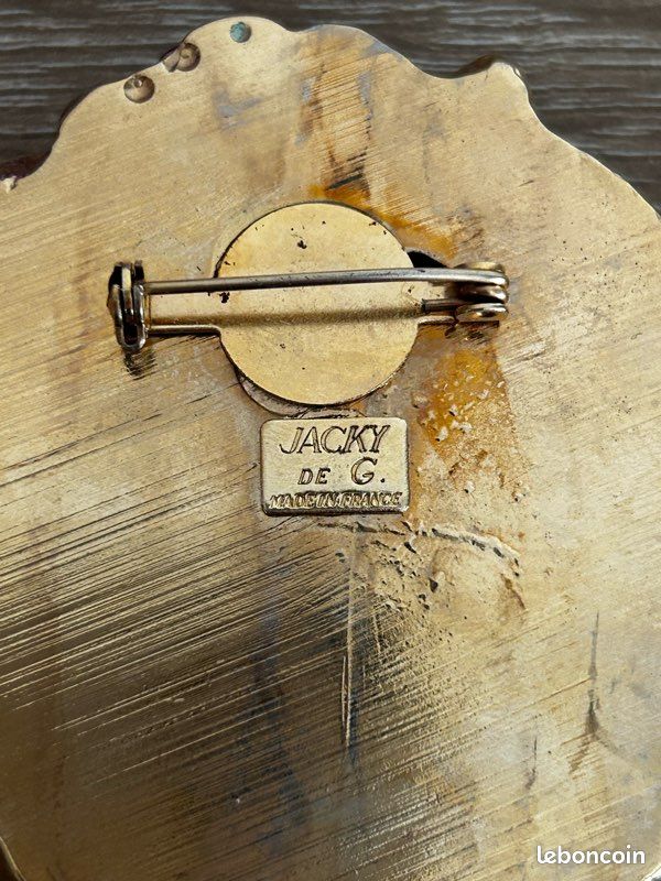Broche (pin's) Vintage Jacky De G - Homme Au Chapeau Haut De Forme, Années 80 (Occasion)