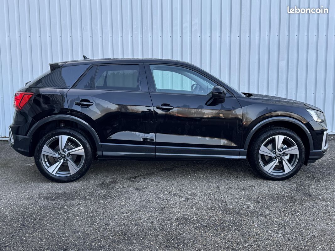 AUDI Q2 35 TFSI 150 S tronic 7 Design (image 6)