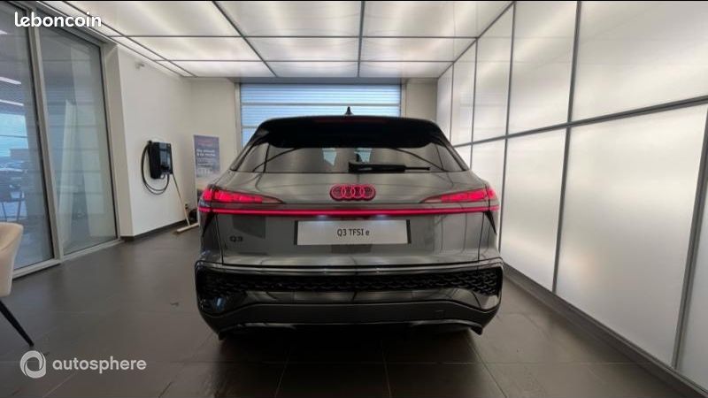 Audi Q3 1.5 e-hybrid 272ch S line S tronic 6 (image 6)