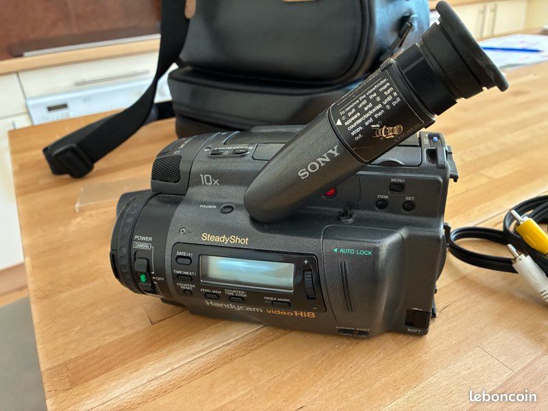 Caméscope Sony Hi8 (image 4)