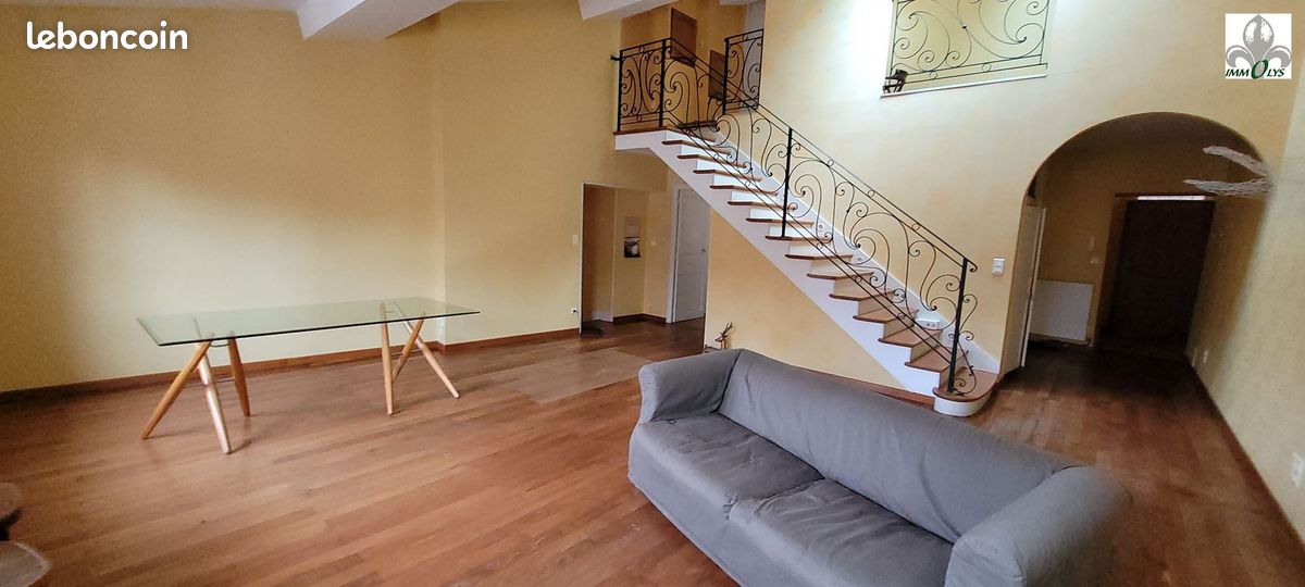 Appartement 5 pièces 169 m² · à Tournus · 169 m² · 835 €/mois
