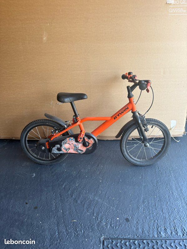 Vélo B Twin robot 500 (image 1)