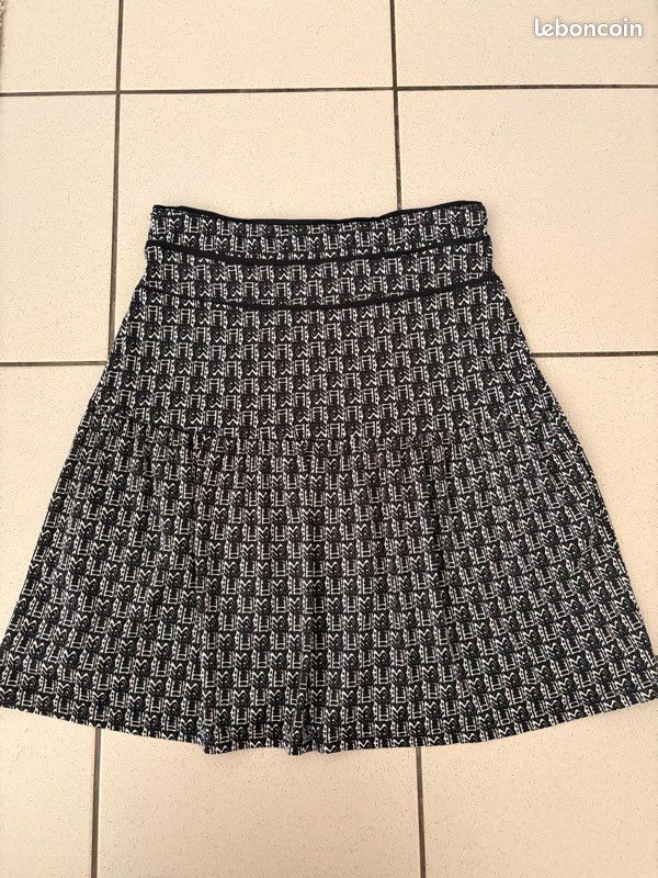 Très jolie jupe Armand Thiery taille 36/38 (image 3)