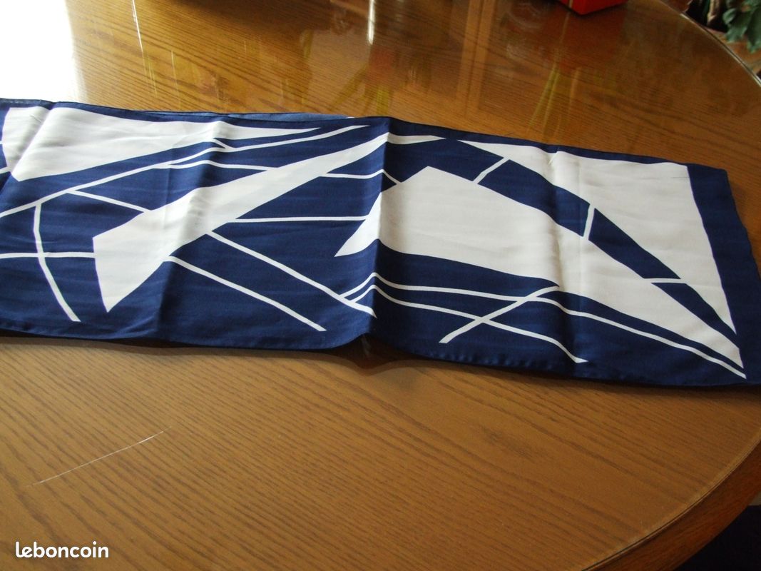 Écharpe, foulard (image 1)
