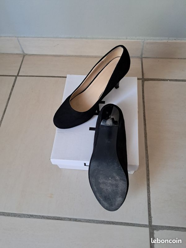 Escarpins noirs femme (image 3)
