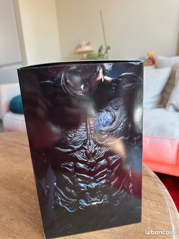 Orelsan la fuite en avant édition collector - CD + figurine (image 3)