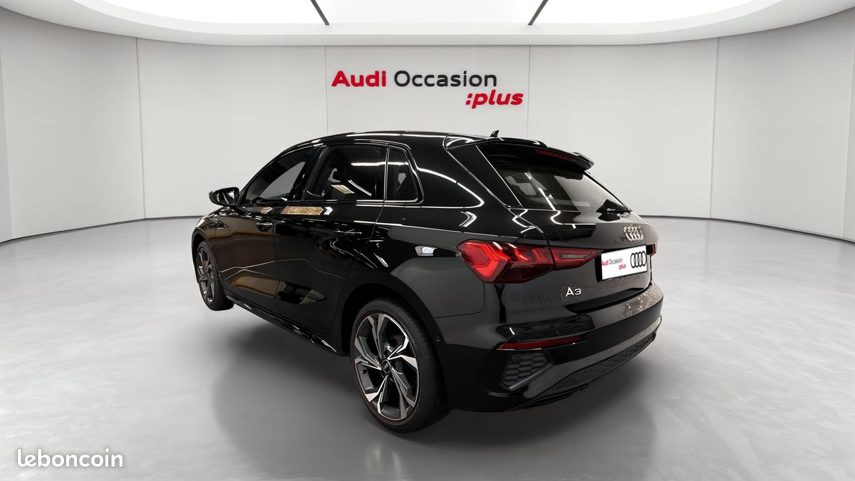 AUDI A3 Sportback 35 TDI 150 S tronic 7 S Line (image 3)
