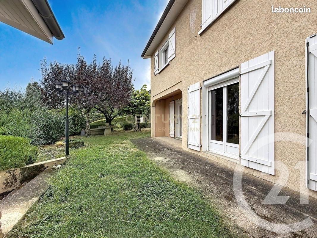 Maison 4 pièces 100 m² · à Villefontaine · 100 m² · 285 000 €