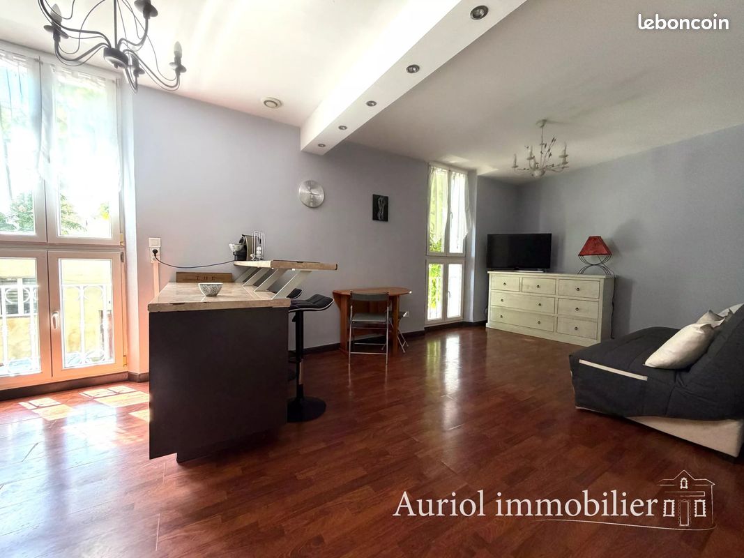 Appartement 3 pièces 55 m² · à Auriol · 55 m² · 220 000 €