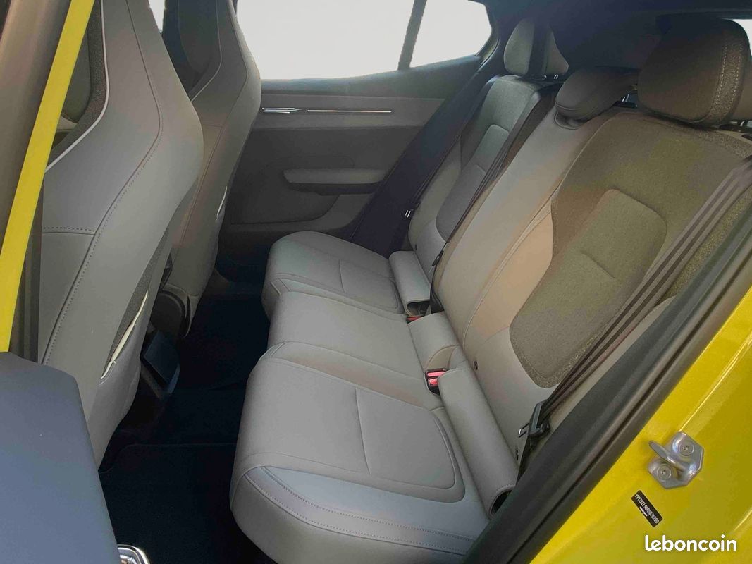 VOLVO EX30 Single Extended Range 272 ch 1EDT Plus (image 19)