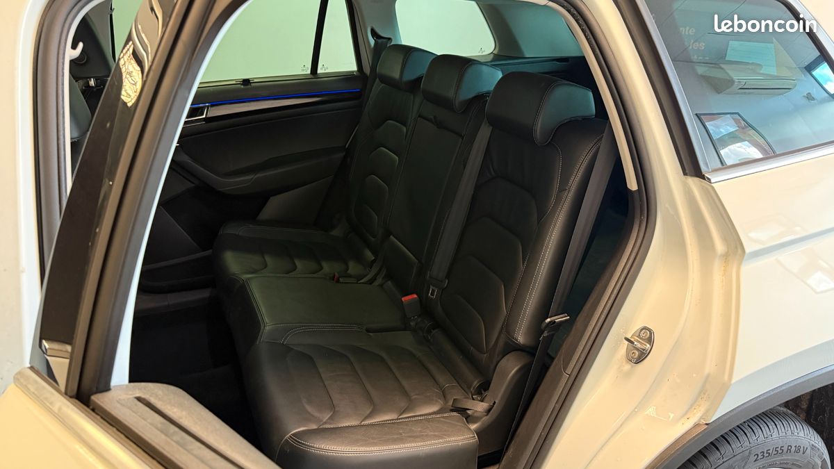 Skoda kodiaq 2.0 tdi 150 scr active 4x2 dsg bva + crochet d'attelage + camera 360 + 4 pneus (image 6)