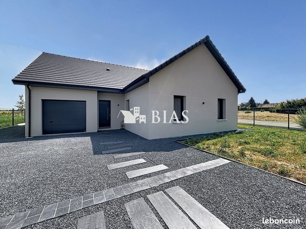 Maison 6 pièces 110 m² · à Vraiville · 110 m² · 329 000 €
