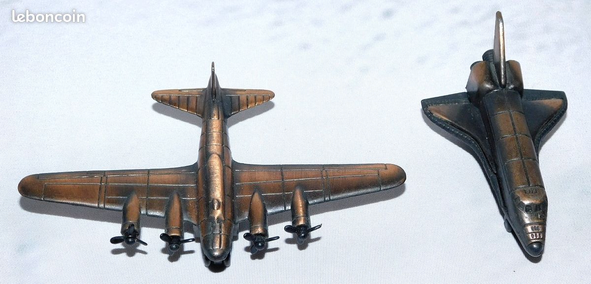 2 ANCIEN AVION MILITAIRE ? TAILLE CRAYON METAL CUIVRÉ / Livraison OK (image 2)