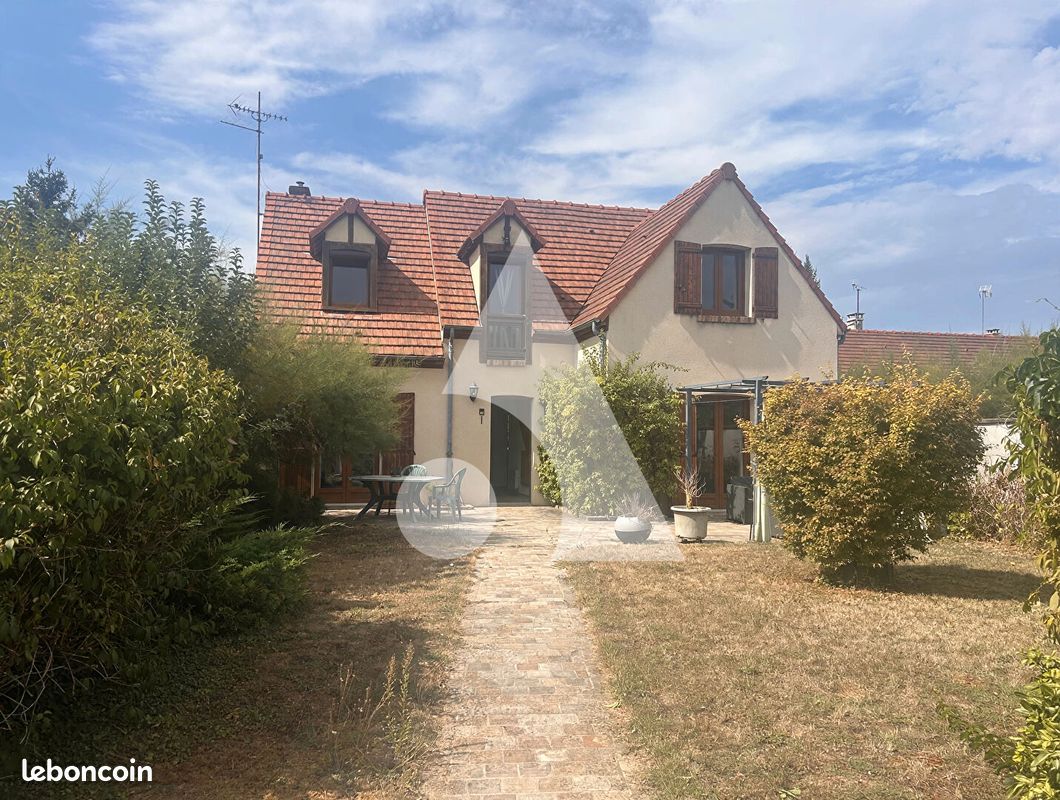 Maison 7 pièces 142 m² · à Auvers-Saint-Georges · 142 m² · 405 000 €