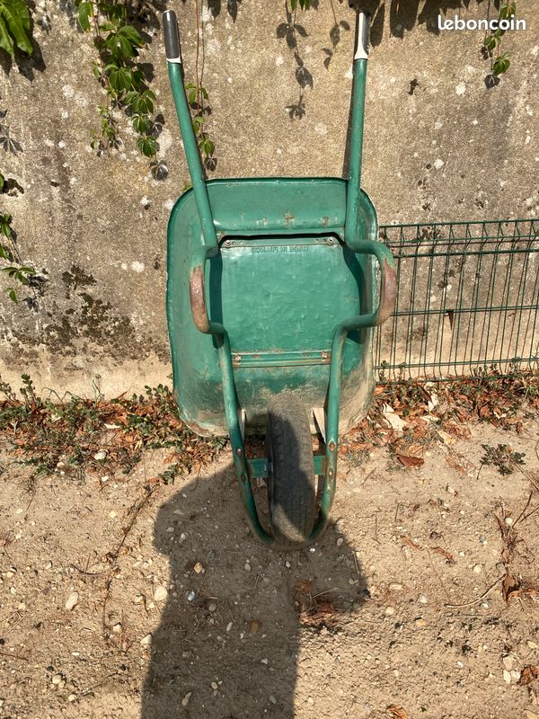 Vend brouette verte (image 3)