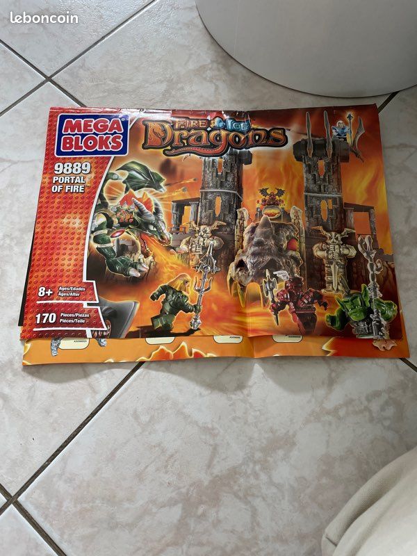 Mega Bloks 9889 Fire & Ice Dragons – Portal Of Fire – Complet Avec Boîte Et Notice