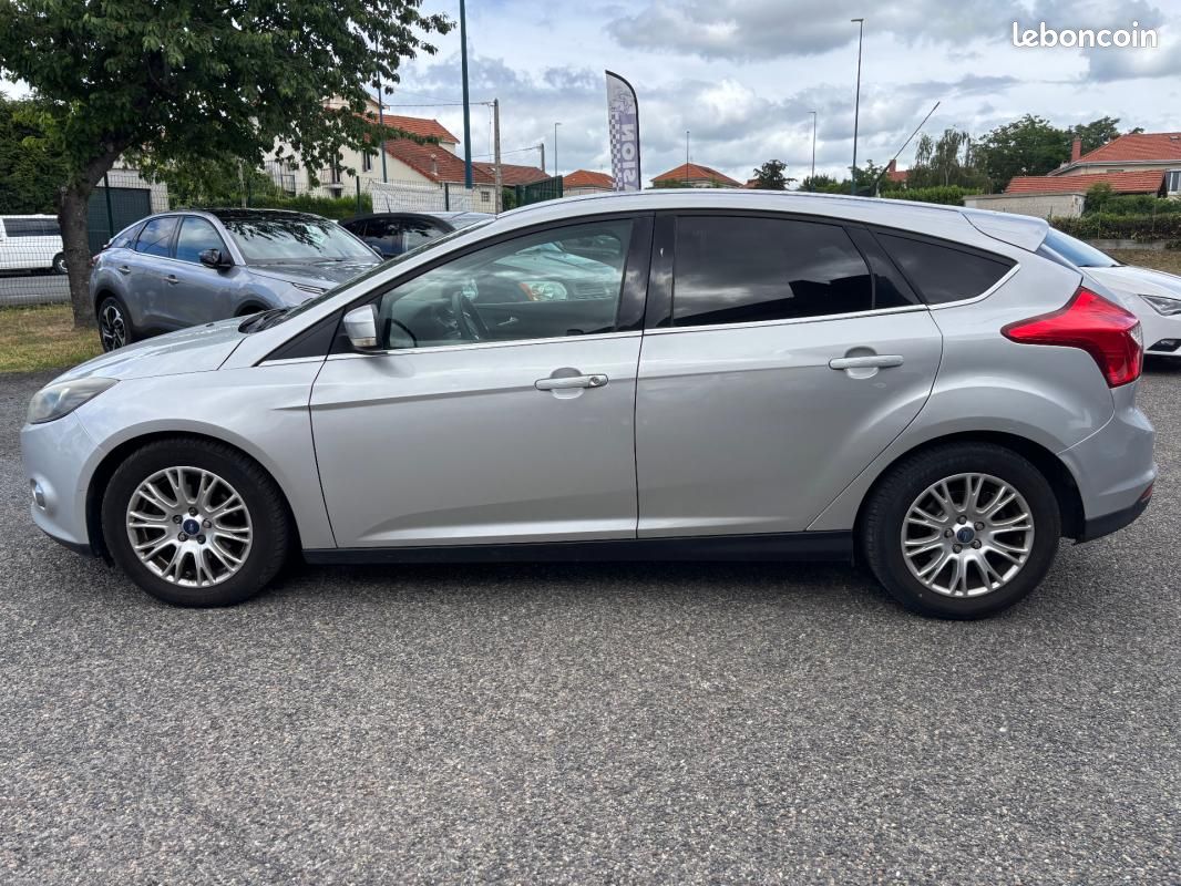 Ford Focus 1.6 TDCi 95 FAP S&S Trend (image 11)
