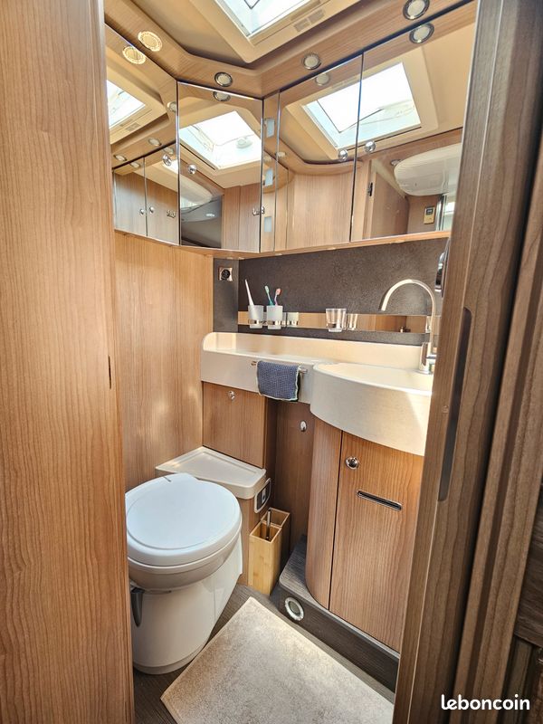 CAMPING CAR Mercedes Carthago Lits Jumeaux (image 10)