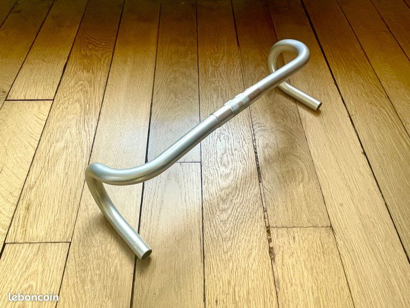 Cintre Nitto 177 (image 4)