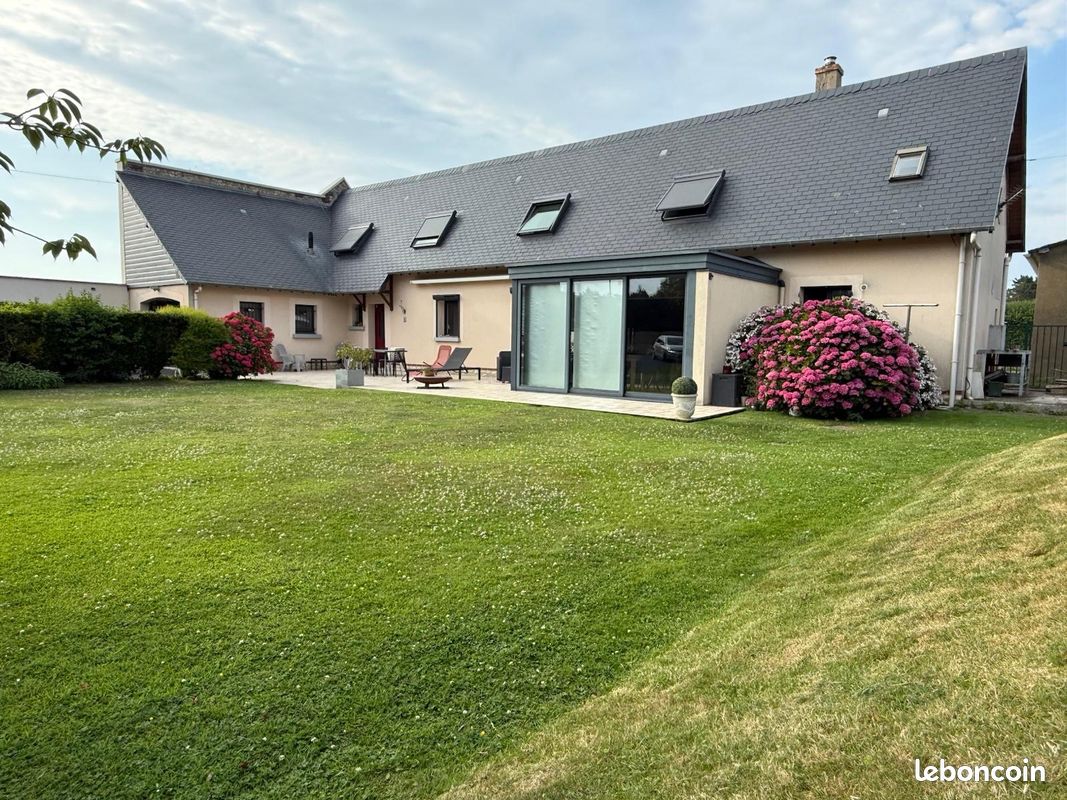 Maison 4 pièces 161 m² · à Octeville-sur-Mer · 161 m² · 385 000 €
