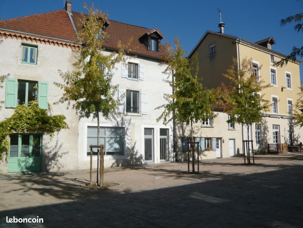 Appartement 3 pièces 53 m² · à Crémieu · 53 m² · 645 €/mois