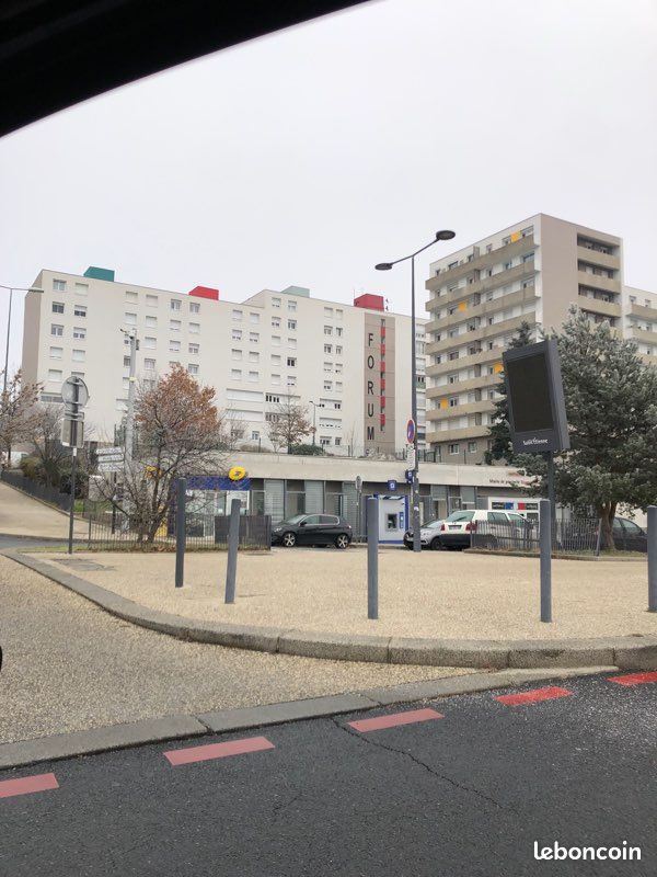 Appartement 3 pièces 70 m² · à Saint-Étienne · 70 m² · 49 900 €