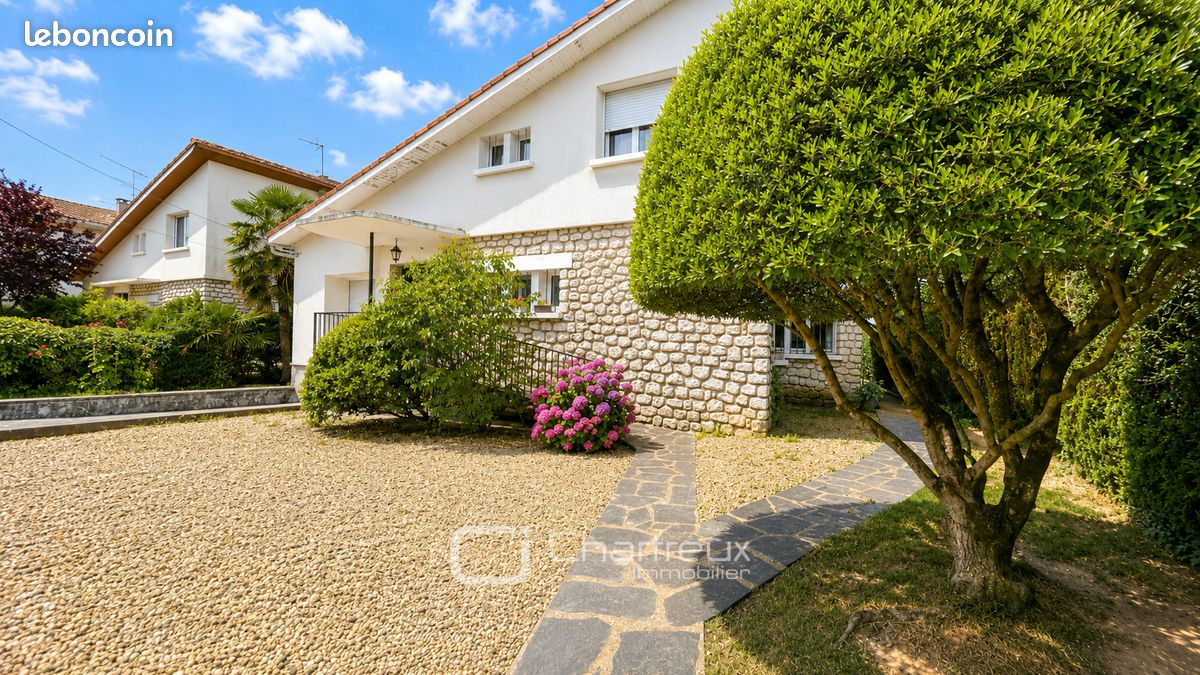 Maison 9 pièces 192 m² · à Royan · 192 m² · 949 000 €