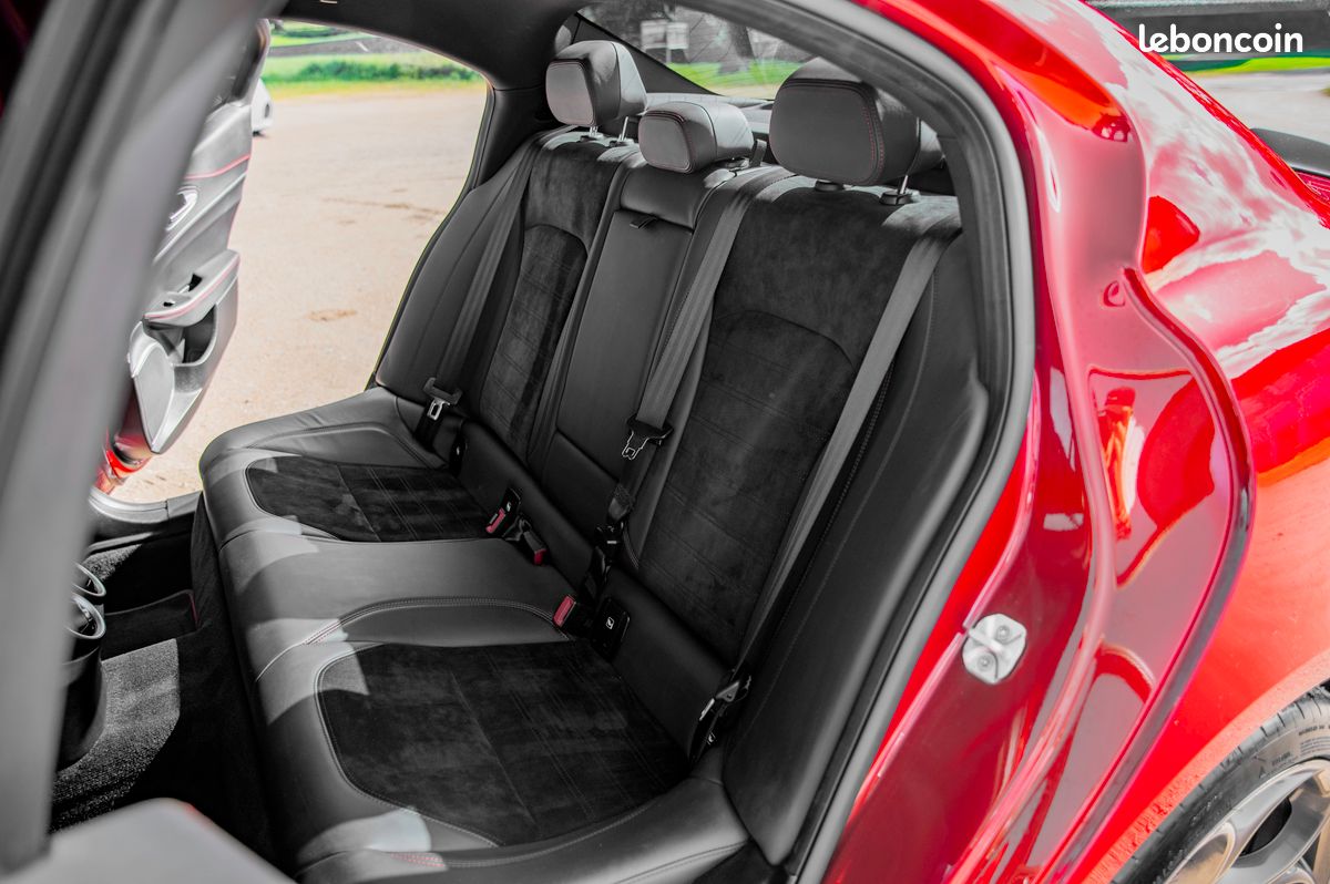 Alfa Romeo Giulia Quadrifoglio V6 – Excellent état – Entretien complet (image 10)