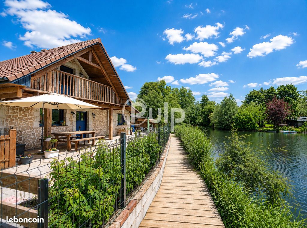 Maison 8 pièces 180 m² · à Rollancourt · 180 m² · 336 000 €