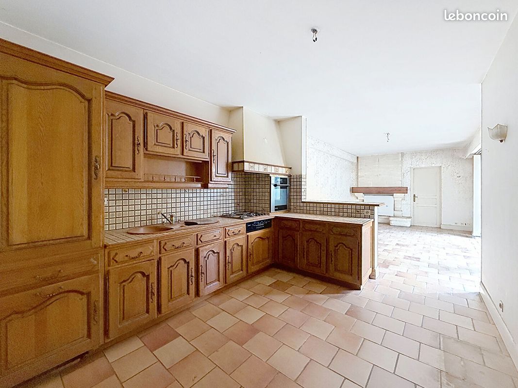 Maison 8 pièces 184 m² · à Laval · 184 m² · 329 910 €