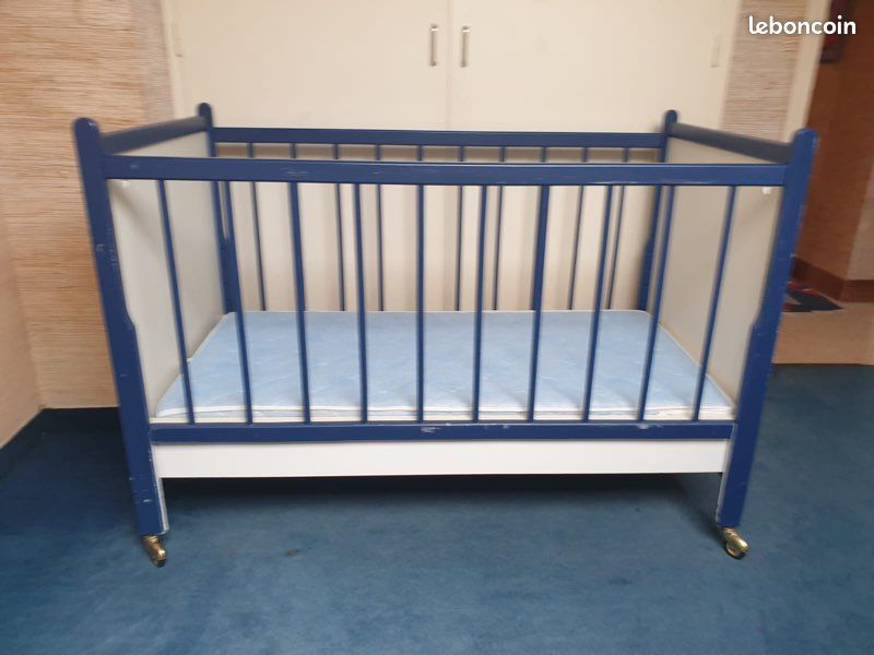Lit bébé évolutif en bois 1m20 x 70 cm (image 1)