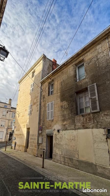 Immeuble 144 m² · à Niort · 144 m² · 124 800 €
