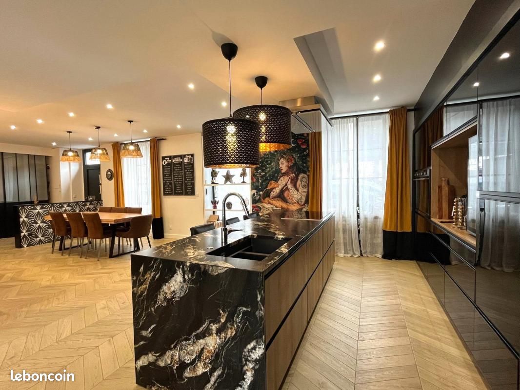 Maison de ville 6 pièces 208 m² - Dax 40100 (image principale 1)