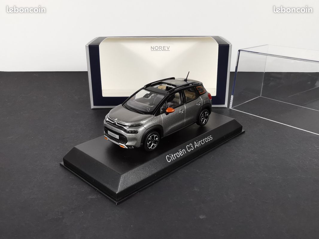 Citroën C3 Aircross 2021 Gris Et Blanc – Miniature Norev échelle 1/43 Neuve