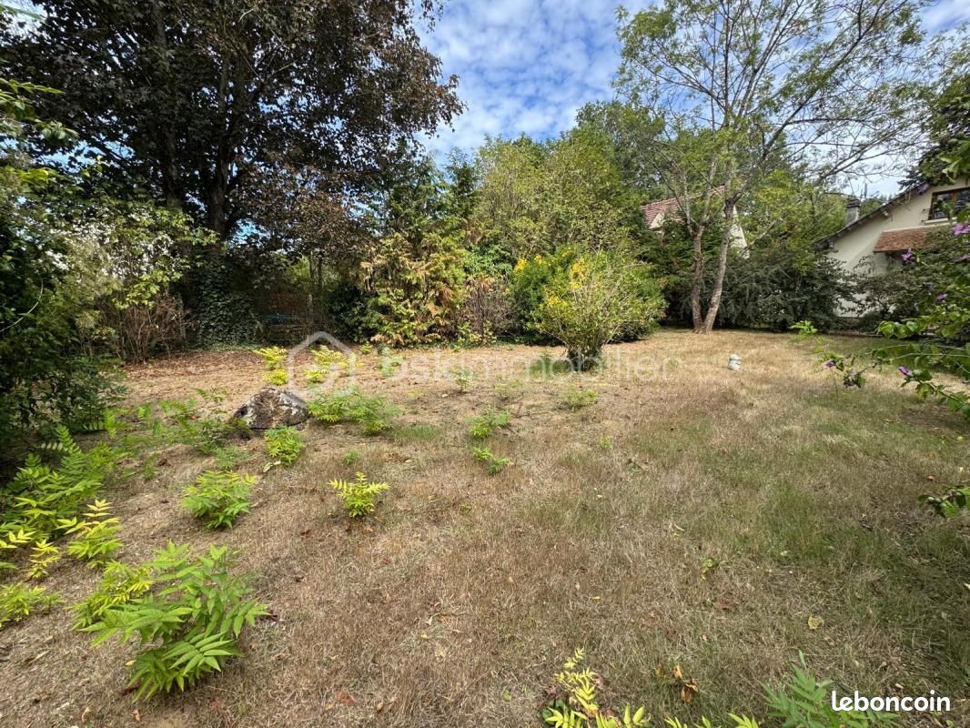 Terrain 368 m² Auvers Saint Georges · à Auvers-Saint-Georges · 110 000 €