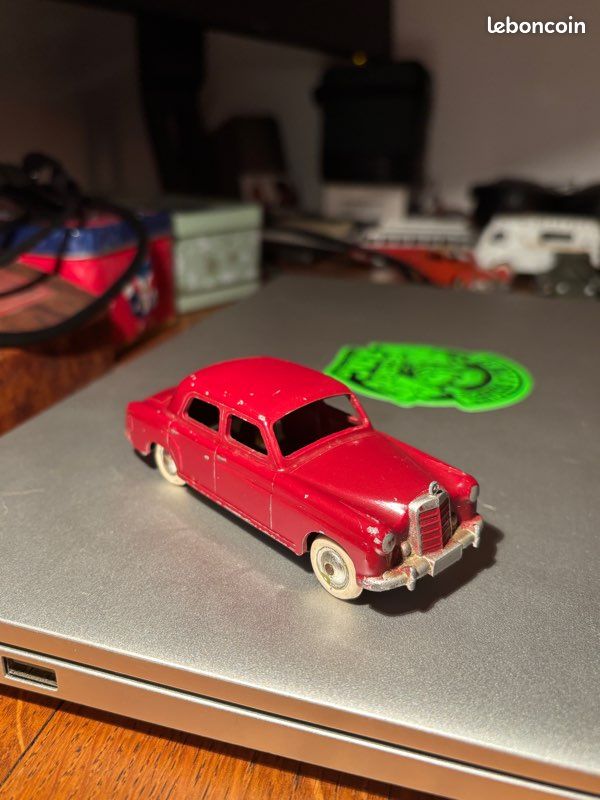 Mercedes W120 Kombi Binz (Matrix) 1/43e
