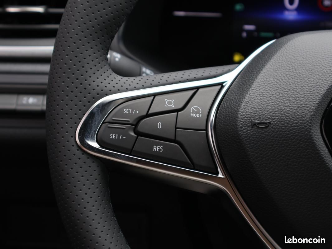 Renault Captur TCe 90 Techno (image 16)