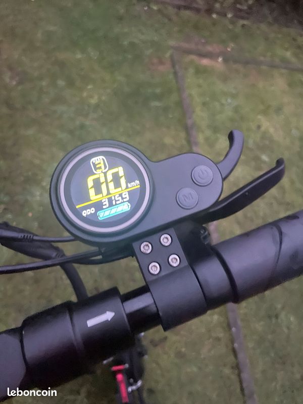 Trottinette électrique Geleipu C14 Moteur 500W Batterie 48V17.5Ah 14 Pouces Pneu Vitesse Max 32KM/H Autonomie Max 100KM - Trottinette électrique - Achat & prix