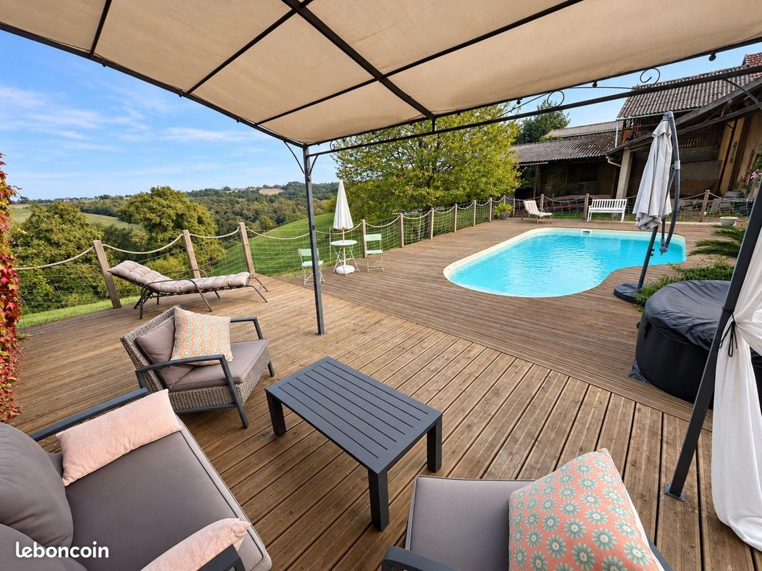 Maison 10 pièces 300 m² · à Ossages · 300 m² · 840 000 €