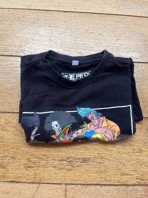 Tee-shirt one piece taille 14 ans (image 3)