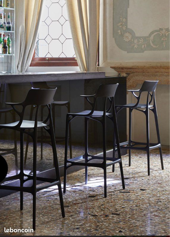 2 Tabourets haut KARTELL coloris Noir Design moulé Starck Accoudoir bar snack table haute îlot (image 4)